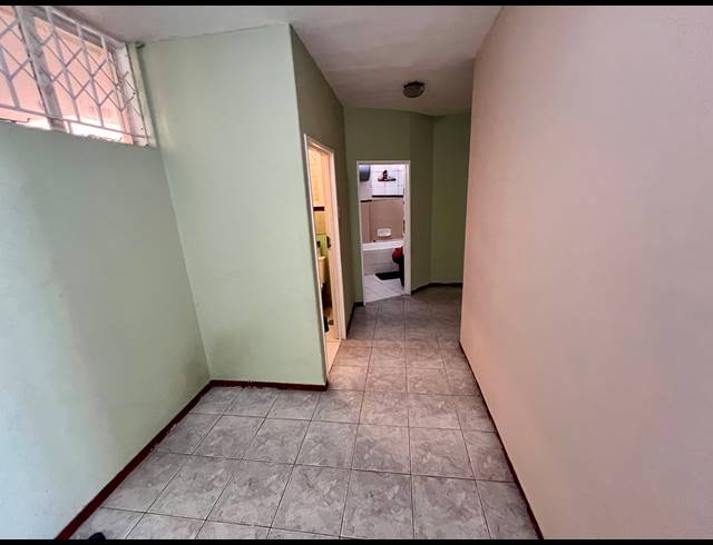 2 BEDROOM SECTIONAL TITLE FOR SALE IN MORNINGSIDE